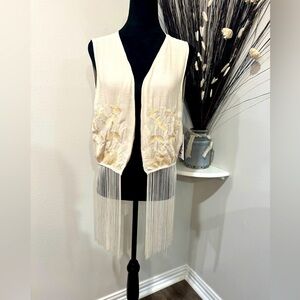 Roommates Sleeveless Fringed embroided Cardigan Vest size Medium NWT
